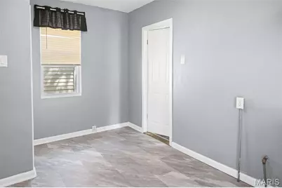 6566 Joseph Avenue, Saint Louis, MO 63133 - Photo 13