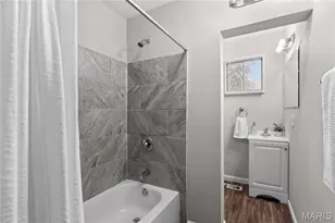 1045 S Waterford Dr, Florissant, MO 63033 - Photo 15