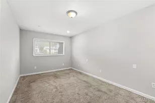 1045 S Waterford Dr, Florissant, MO 63033 - Photo 17
