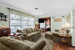 14 Elwood Ct, Florissant, MO 63031 - Photo 3