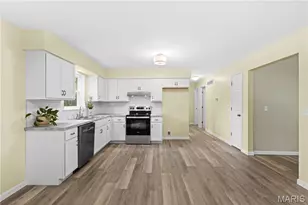 445 Washington St, Florissant, MO 63031 - Photo 7