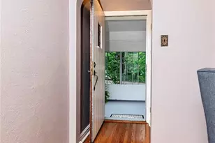 11624 Denny Rd, Saint Louis, MO 63126 - Photo 9