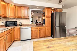 11624 Denny Rd, Saint Louis, MO 63126 - Photo 17