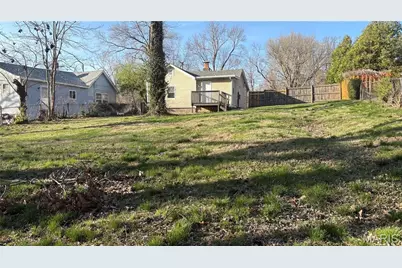 426 Bluff Drive, Saint Louis, MO 63137 - Photo 15