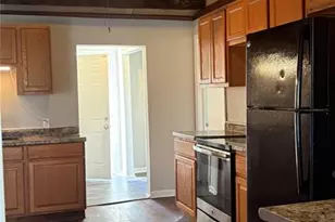 426 Bluff Dr, Saint Louis, MO 63137 - Photo 5