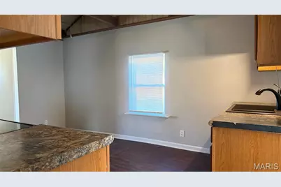 426 Bluff Drive, Saint Louis, MO 63137 - Photo 7