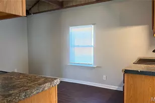 426 Bluff Dr, Saint Louis, MO 63137 - Photo 7