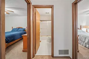 11863 Charlemagne Dr, Maryland Heights, MO 63043 - Photo 15