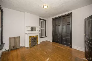 4371 W Belle Pl, Saint Louis, MO 63108 - Photo 15