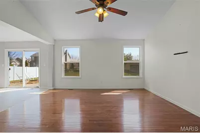 22 Colonial Creek Court, Wentzville, MO 63385 - Photo 7
