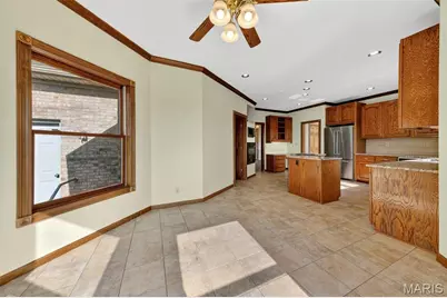 6686 Clifton Bluffs Court, Saint Louis, MO 63129 - Photo 15