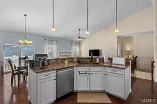 104 Ellington Oaks Dr, Saint Peters, MO 63376 - Photo 9