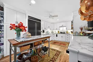 15066 Green Cir Dr, Chesterfield, MO 63017 - Photo 19