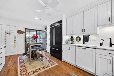 15066 Green Circle Drive, Chesterfield, MO 63017 - Photo 23