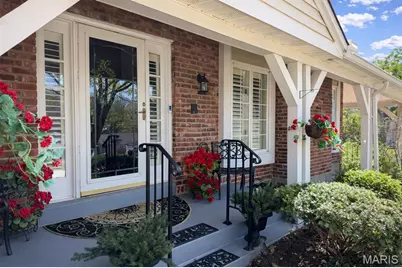 15066 Green Circle Drive, Chesterfield, MO 63017 - Photo 3