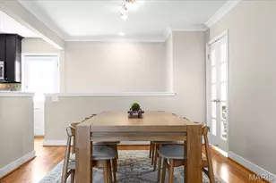 8628 Mayflower Ct, Saint Louis, MO 63132 - Photo 9