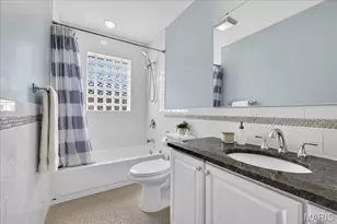 8628 Mayflower Ct, Saint Louis, MO 63132 - Photo 17