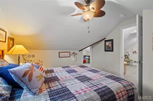 9842 Coventry Ln, Saint Louis, MO 63123 - Photo 23