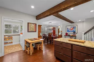 9842 Coventry Ln, Saint Louis, MO 63123 - Photo 5