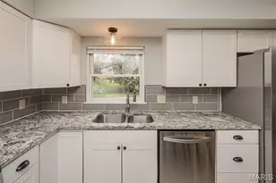 404 Quentin Dr, Saint Charles, MO 63301 - Photo 11