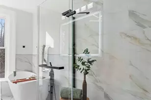 7430 Trenton Ave, University City, MO 63130 - Photo 13