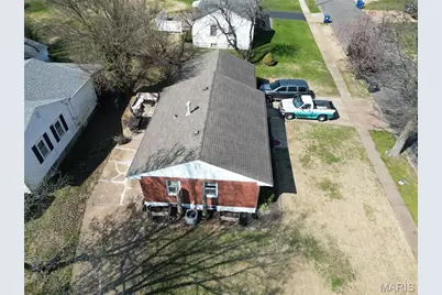 210 Saint Florent Lane, Florissant, MO 63031 - Photo 7