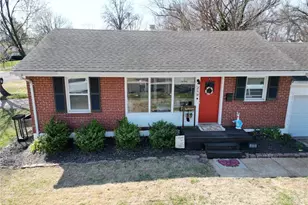 210 St Florent Ln, Florissant, MO 63031 - Photo 9