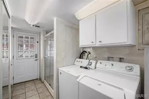 9911 Dennison Ave, Overland, MO 63114 - Photo 15