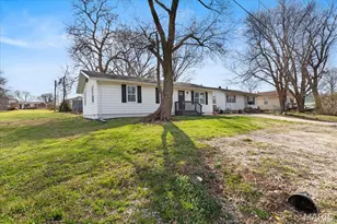 413 N 8th St, Bowling Green, MO 63334 - Photo 3