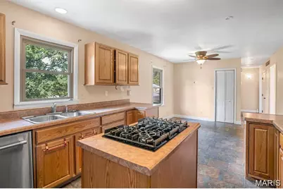 305 E 3rd Street, Pevely, MO 63070 - Photo 9