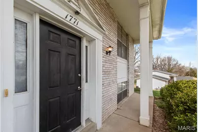 1771 Redcoat Drive, Maryland Heights, MO 63043 - Photo 3