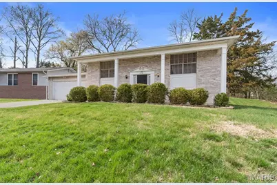 1771 Redcoat Drive, Maryland Heights, MO 63043 - Photo 3