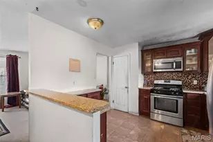 1771 Redcoat Dr, Maryland Heights, MO 63043 - Photo 9