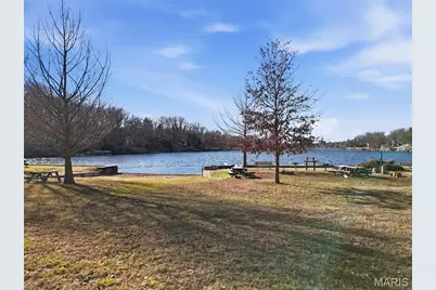 5883 N Lakeshore Drive, Hillsboro, MO 63050 - Photo 17