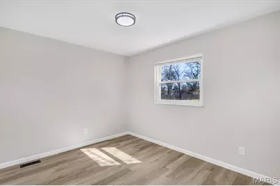 724 Baltic Drive, Florissant, MO 63031 - Photo 17