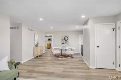 724 Baltic Drive, Florissant, MO 63031 - Photo 9