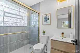 7171 White Oak Ln, University City, MO 63130 - Photo 17