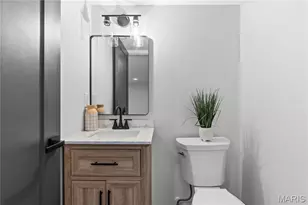 7171 White Oak Ln, University City, MO 63130 - Photo 21