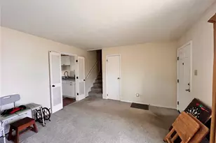 4208 Massabielle Dr, Saint Louis, MO 63129 - Photo 3