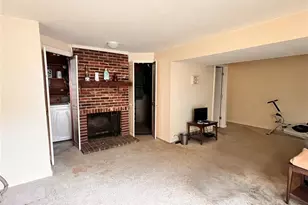 4208 Massabielle Dr, Saint Louis, MO 63129 - Photo 9