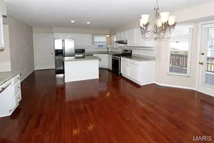 5023 Royal Burgess Dr, Saint Peters, MO 63304 - Photo 7