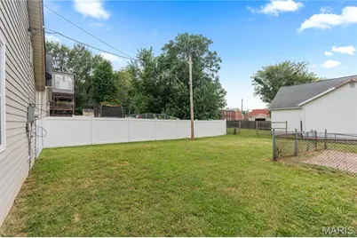 1403 Montrose Avenue, Saint Louis, MO 63104 - Photo 15