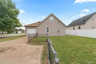 1403 Montrose Ave, Saint Louis, MO 63104 - Photo 17