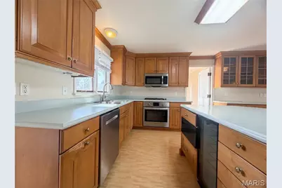 565 Graeser Road, Saint Louis, MO 63141 - Photo 9