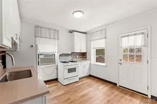 3850 De Tonty St, Saint Louis, MO 63110 - Photo 25