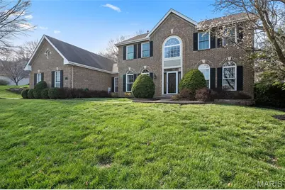 15927 Forest Valley Drive, Ballwin, MO 63021 - Photo 3