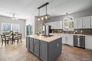 15927 Forest Valley Dr, Ballwin, MO 63021 - Photo 17