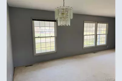 2910 Wellington Drive, Florissant, MO 63033 - Photo 5