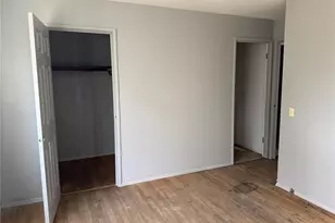 2910 Wellington Dr, Florissant, MO 63033 - Photo 9