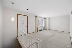 9835 Ridgely Ln, Saint Louis, MO 63123 - Photo 3